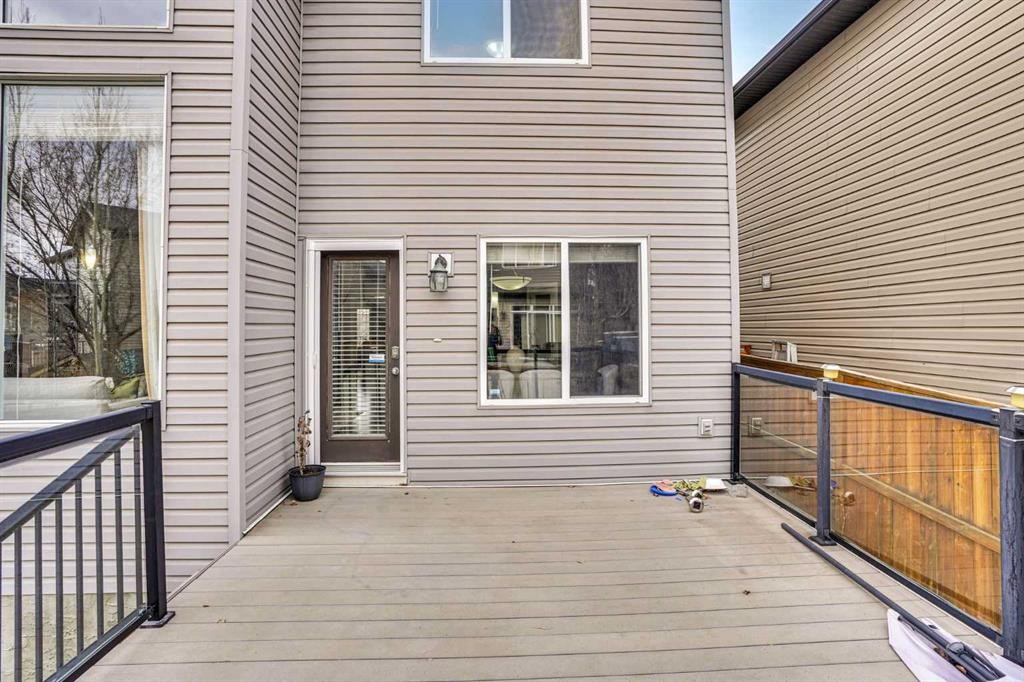 274 Everoak Drive Sw, Calgary, AB - Outdoor With Exterior