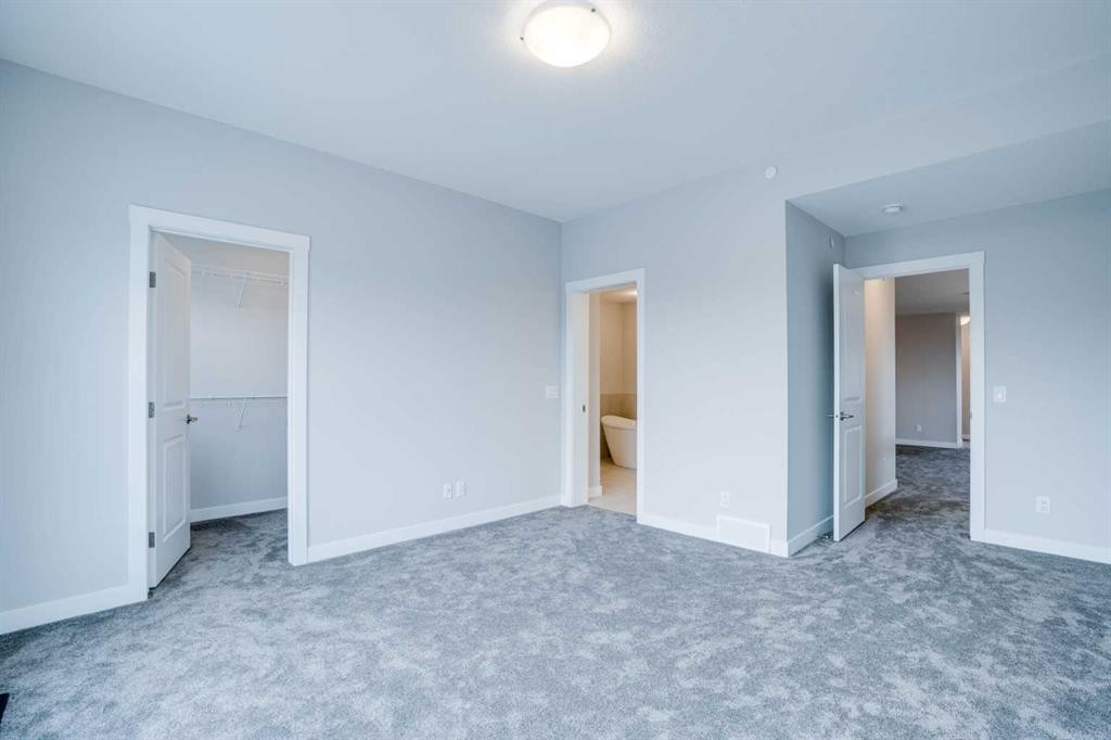 77 Calhoun Crescent Ne, Calgary, AB - Indoor Photo Showing Other Room