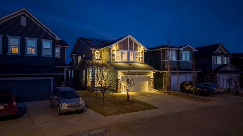 99 Evansglen Circle Nw, Calgary, AB - Outdoor With Facade