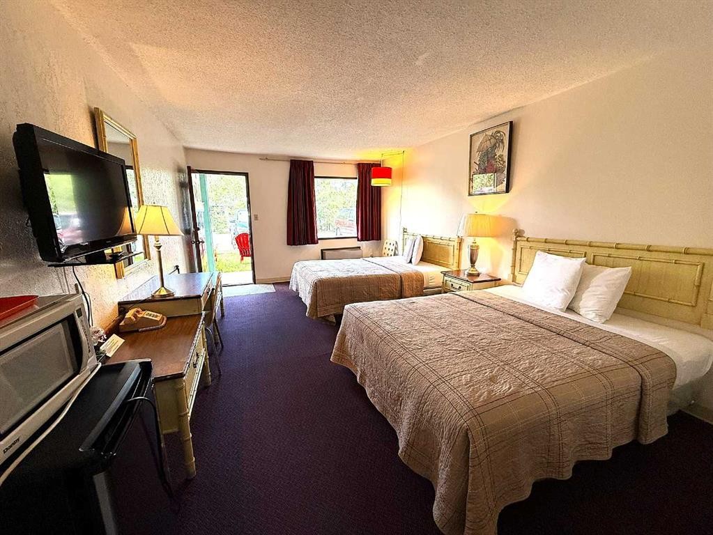 703 9 Highway South, Drumheller, AB