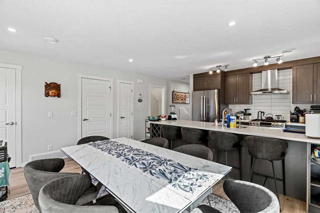 310 Seton Circle Se, Calgary, AB - Indoor