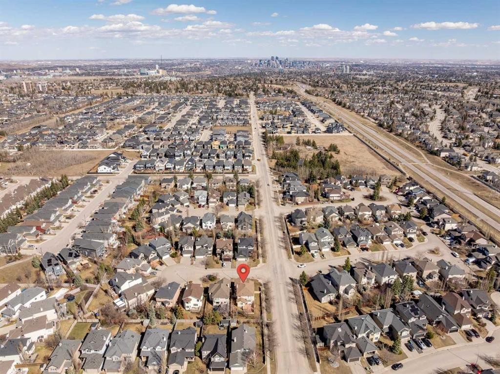 450 Wentworth Place Sw, Calgary, AB - Outdoor With View