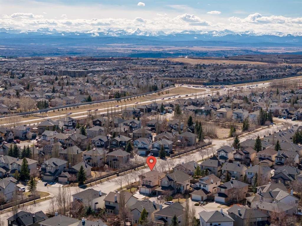 450 Wentworth Place Sw, Calgary, AB - Outdoor With View