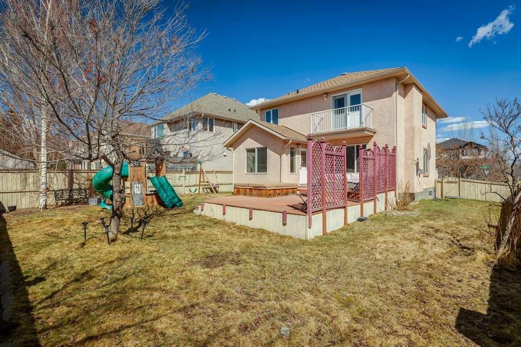 450 Wentworth Place Sw, Calgary, AB - Outdoor
