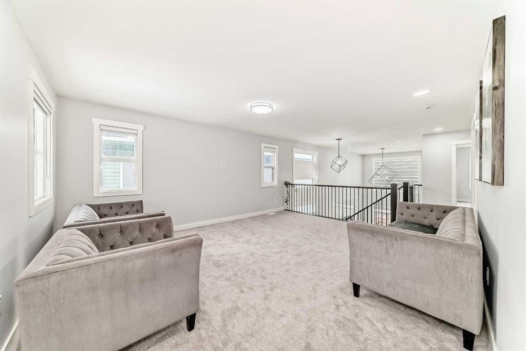 82 Waterford Crescent, Chestermere, AB - Indoor