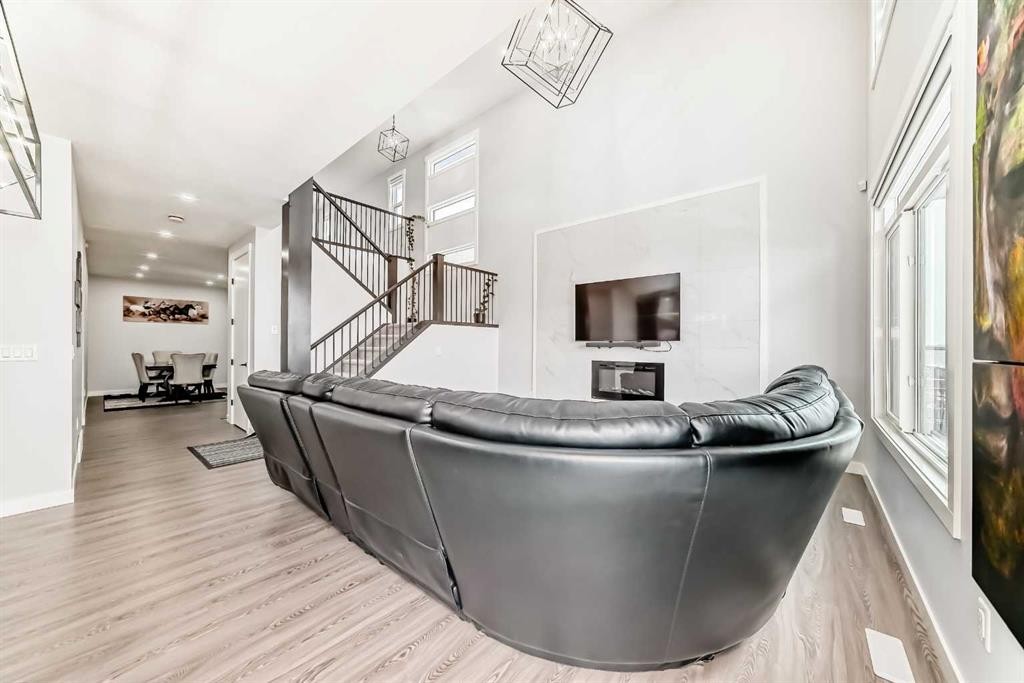 82 Waterford Crescent, Chestermere, AB - Indoor Photo Showing Other Room