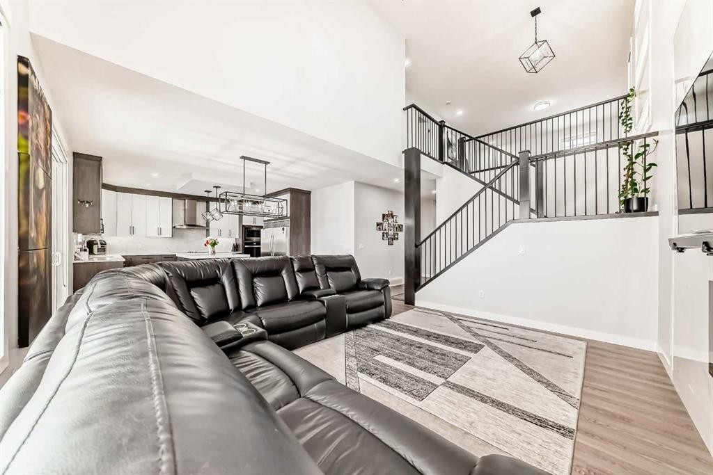 82 Waterford Crescent, Chestermere, AB - Indoor