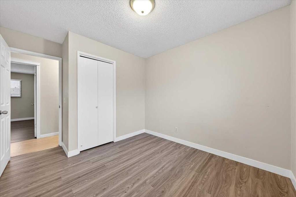 4748 Rundlehorn Drive Ne, Calgary, AB - Indoor Photo Showing Other Room