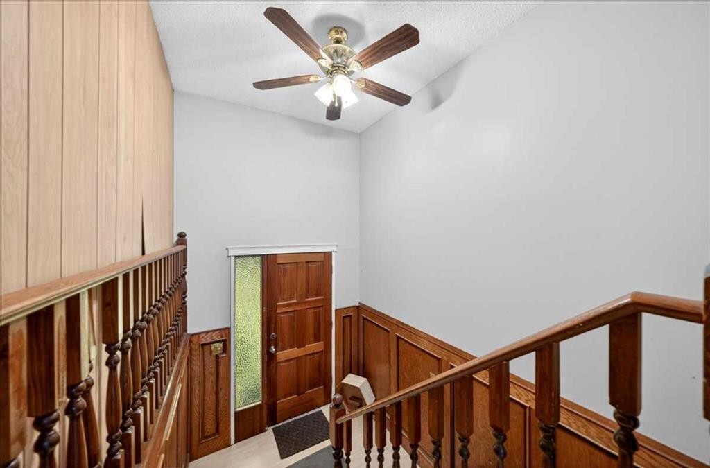 4748 Rundlehorn Drive Ne, Calgary, AB - Indoor Photo Showing Other Room