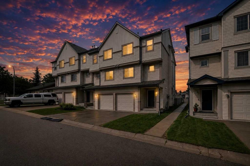 17 Copperfield Court Se, Calgary, AB