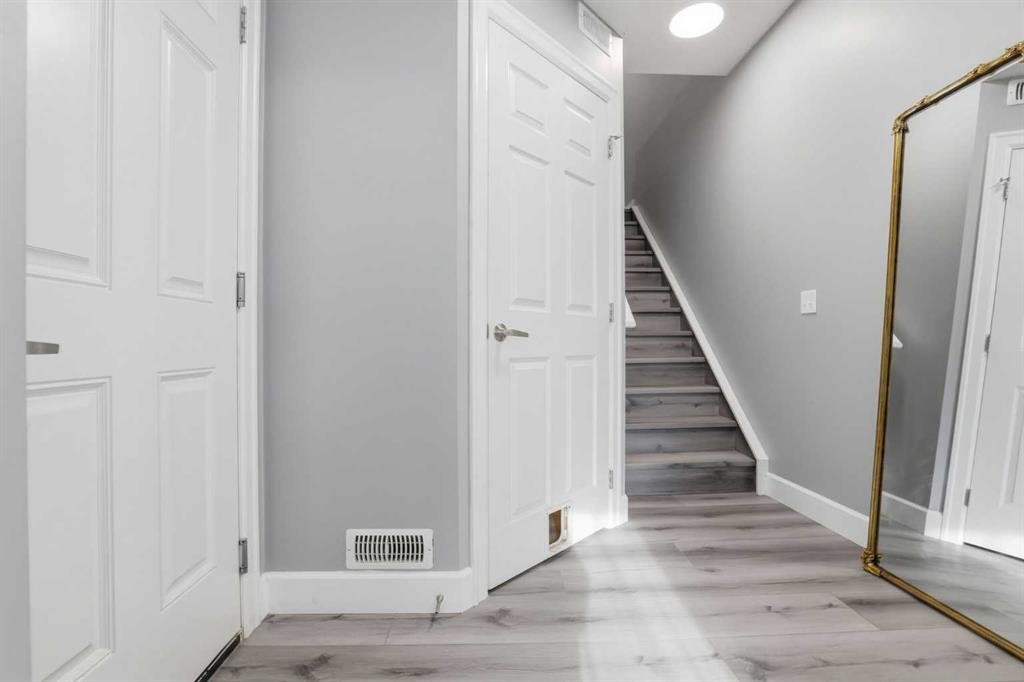 52 Windstone Green Sw, Airdrie, AB - Indoor Photo Showing Other Room