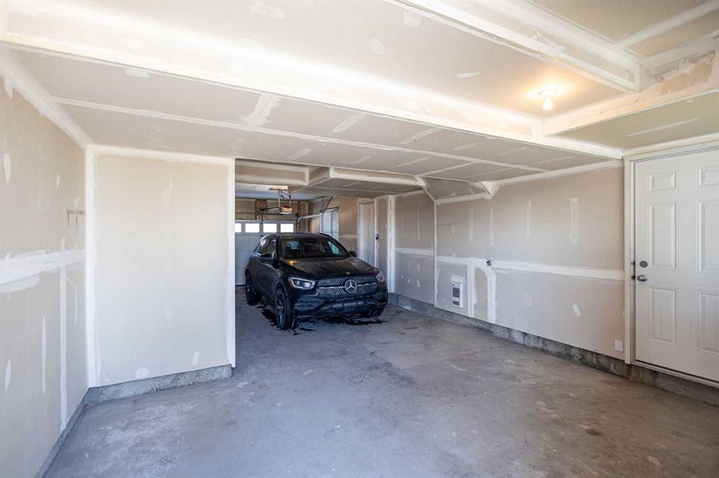 83 Evansview Gardens Nw, Calgary, AB - Indoor