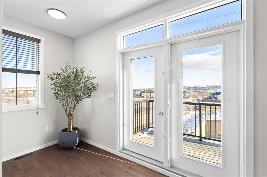 83 Evansview Gardens Nw, Calgary, AB - Indoor Photo Showing Other Room