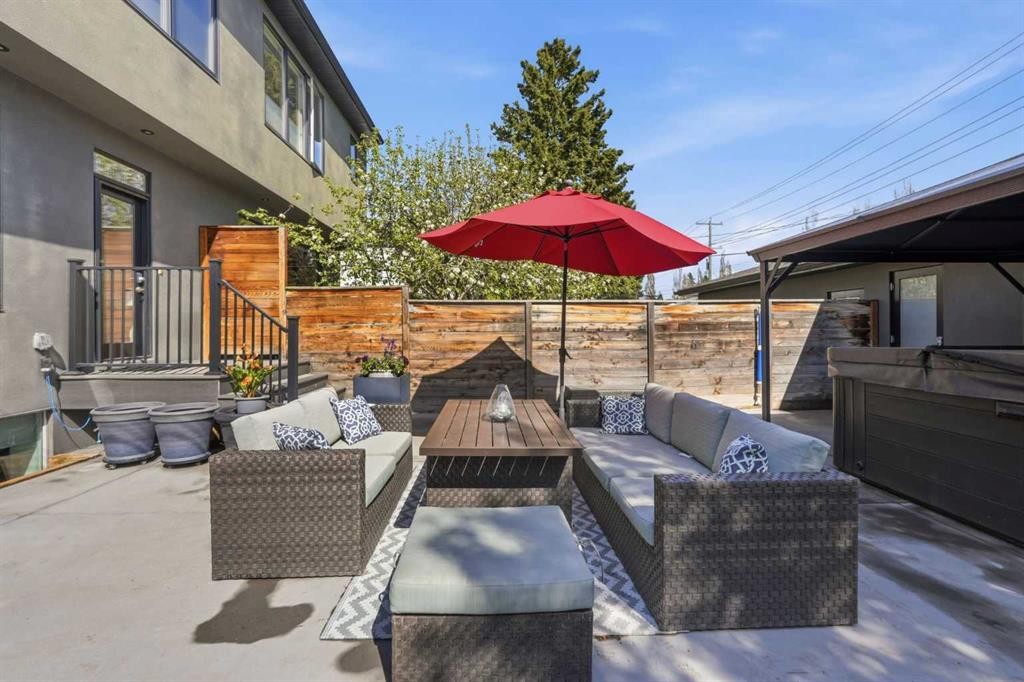 1923 49 Avenue Sw, Calgary, AB - Outdoor With Deck Patio Veranda With Exterior
