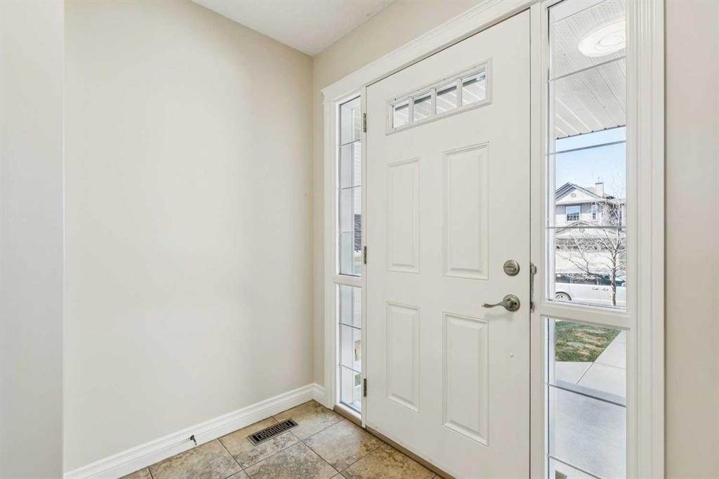 63 Westmount Circle, Okotoks, AB - Indoor Photo Showing Other Room