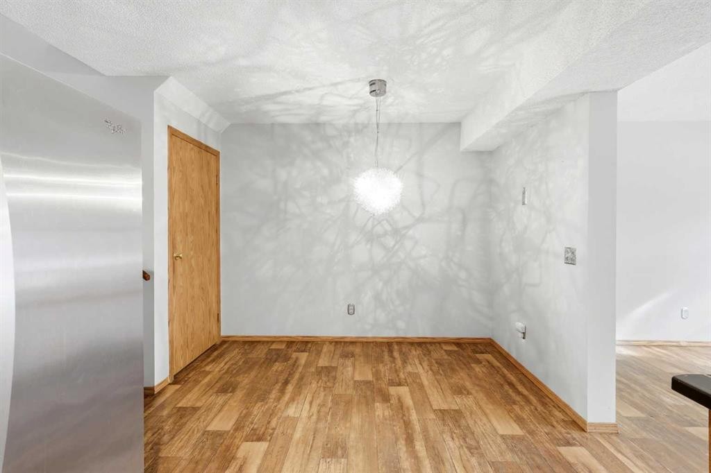 4B Millview Way Sw, Calgary, AB - Indoor Photo Showing Other Room