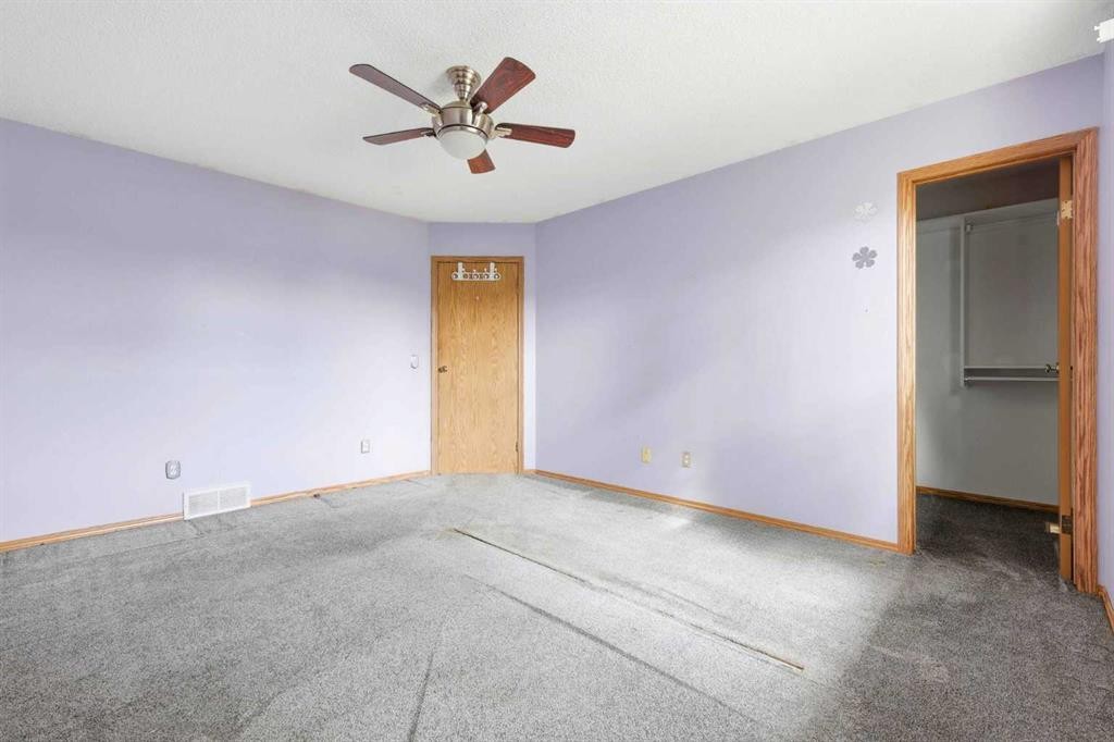 4B Millview Way Sw, Calgary, AB - Indoor Photo Showing Other Room