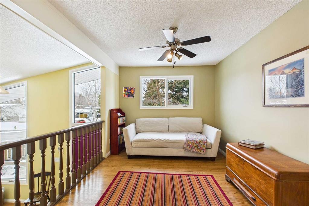 5219 Viceroy Drive Nw, Calgary, AB - Indoor