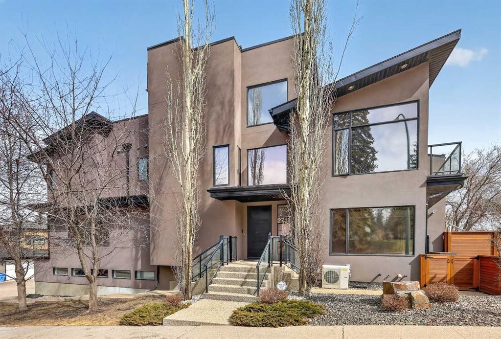 2718 19 Street Sw, Calgary, AB - Outdoor