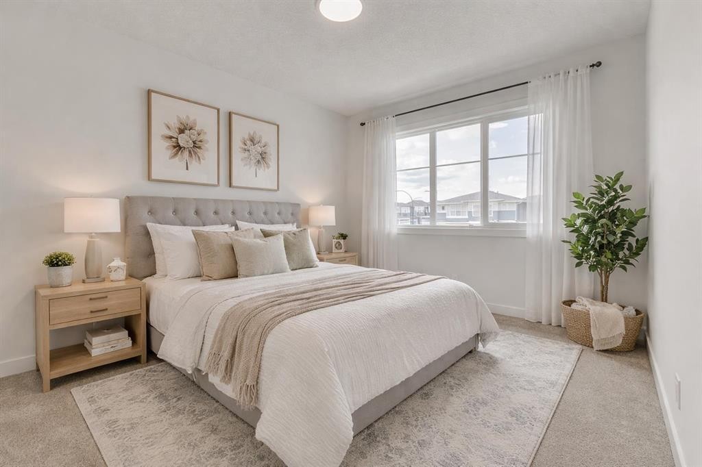 208 Belmont Way Sw, Calgary, AB - Indoor Photo Showing Bedroom