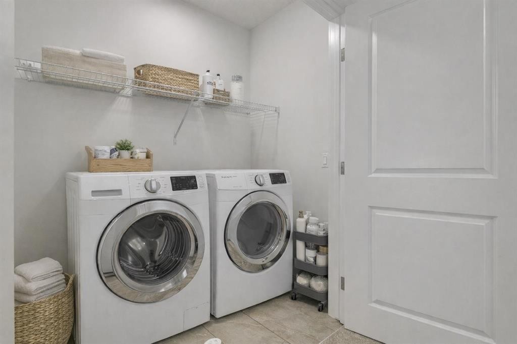 208 Belmont Way Sw, Calgary, AB - Indoor Photo Showing Laundry Room