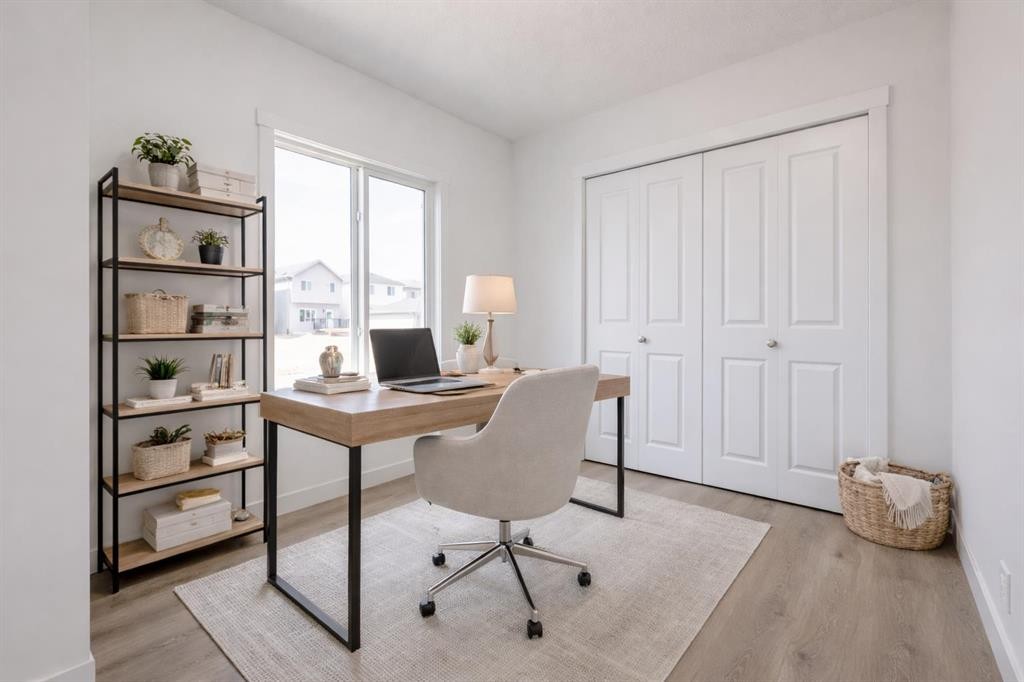 208 Belmont Way Sw, Calgary, AB - Indoor Photo Showing Office
