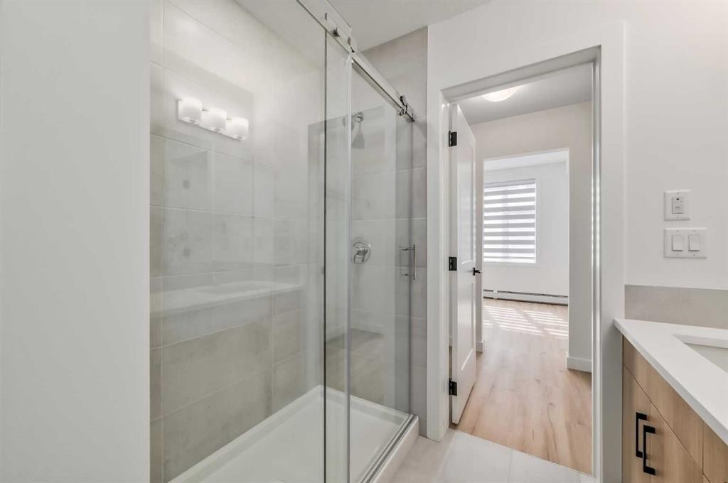 6103-200 Seton Circle Se, Calgary, AB - Indoor Photo Showing Bathroom