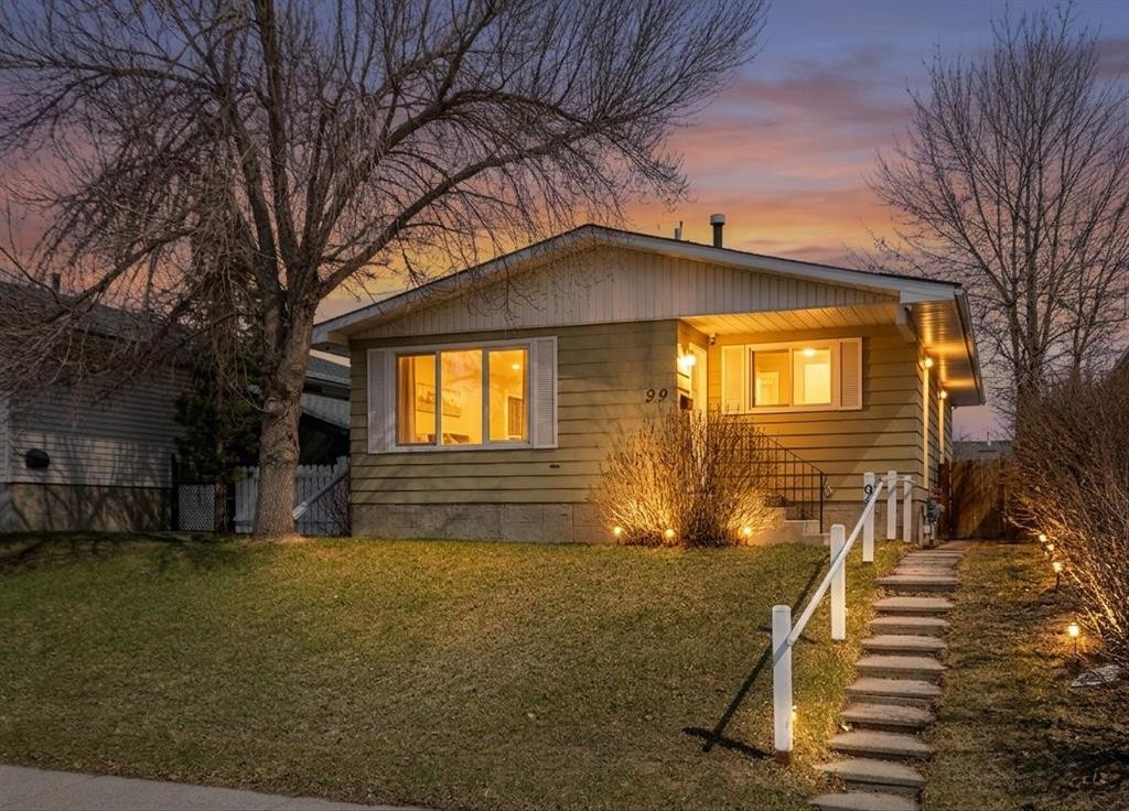 99 Dovercliffe Way Se, Calgary, AB - Outdoor
