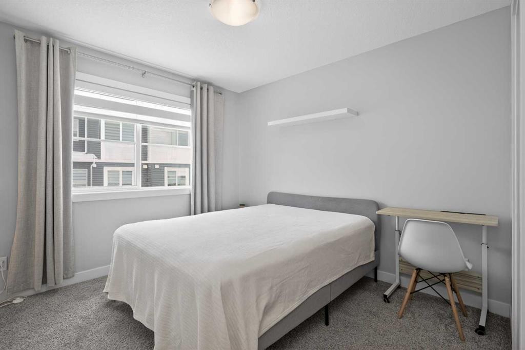 930 Sage Hill Grove Nw, Calgary, AB - Indoor Photo Showing Bedroom