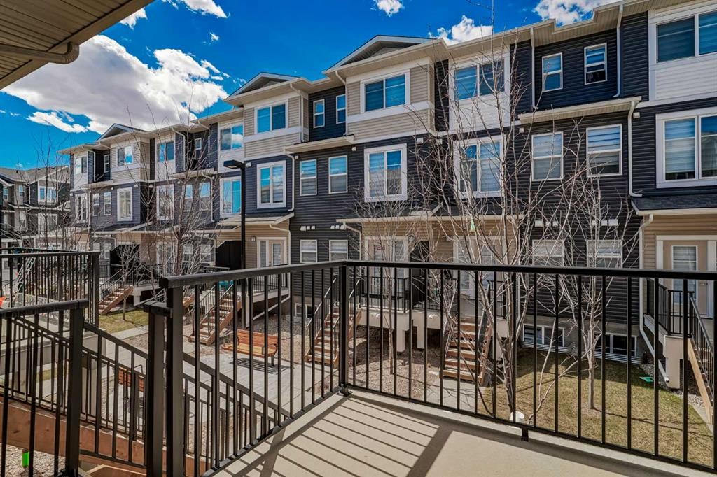 930 Sage Hill Grove Nw, Calgary, AB - Outdoor
