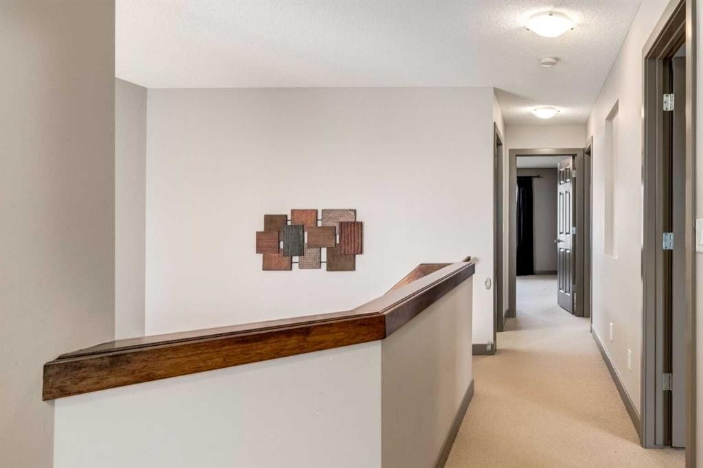 33 Everoak Circle Sw, Calgary, AB - Indoor Photo Showing Other Room