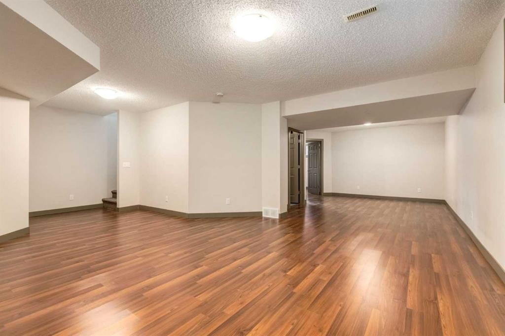 33 Everoak Circle Sw, Calgary, AB - Indoor Photo Showing Other Room