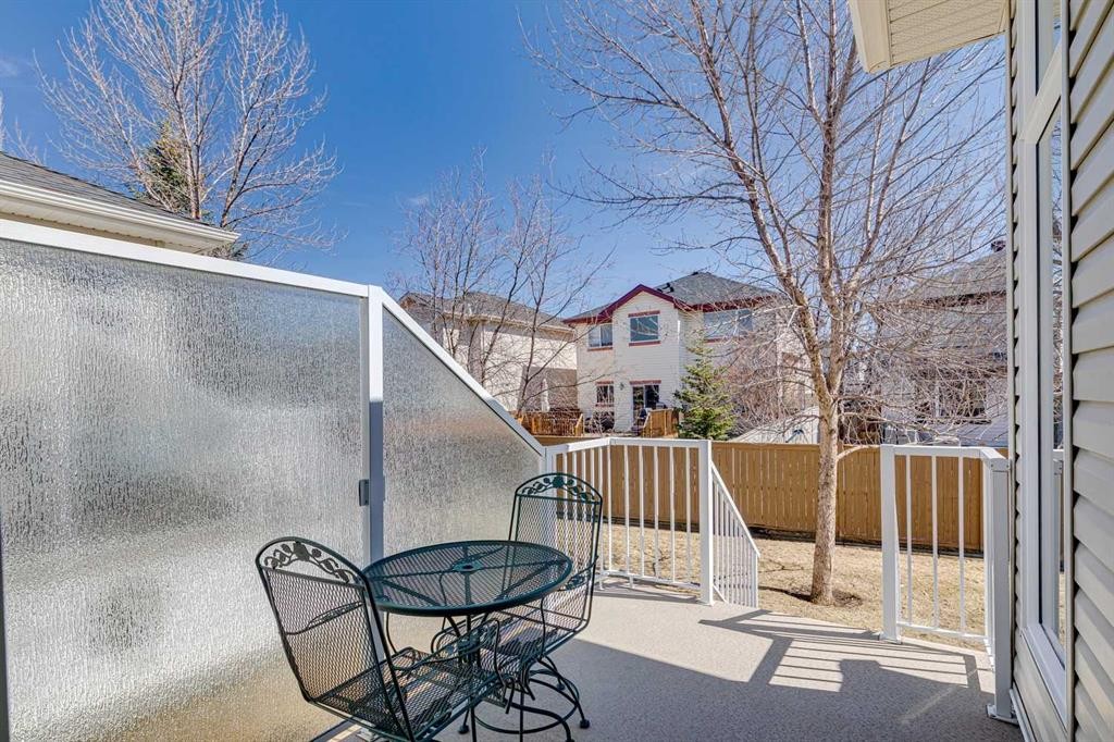 19 Wentworth Gardens Sw, Calgary, AB - Outdoor