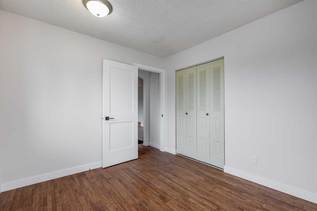 41 Alpine Crescent Se, Airdrie, AB - Indoor Photo Showing Other Room