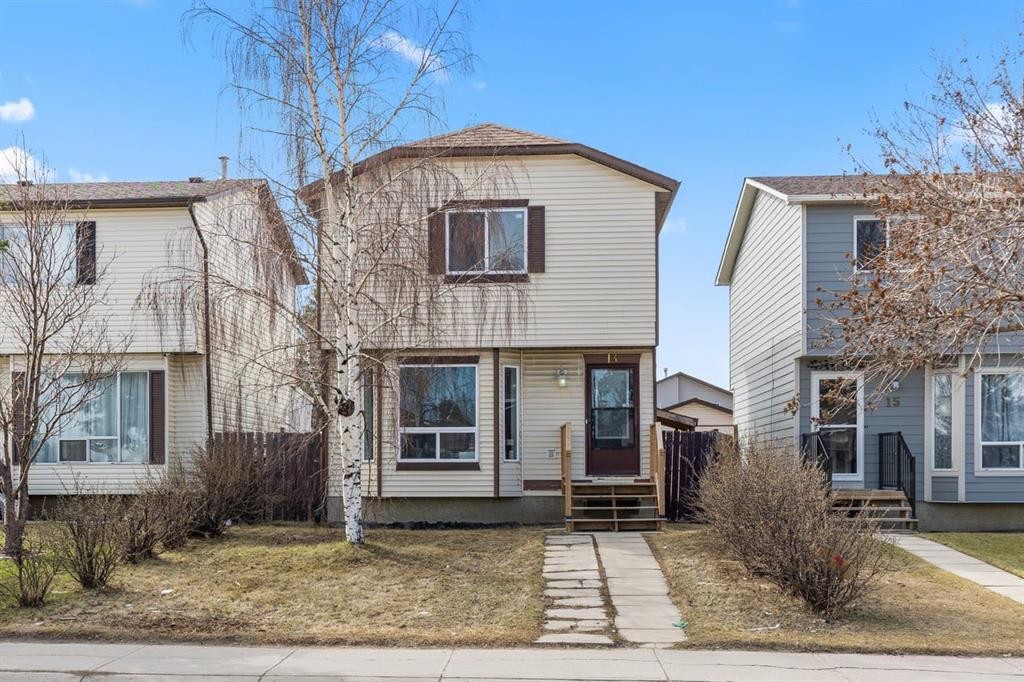 13 Martindale Boulevard Ne, Calgary, AB - Outdoor With Facade
