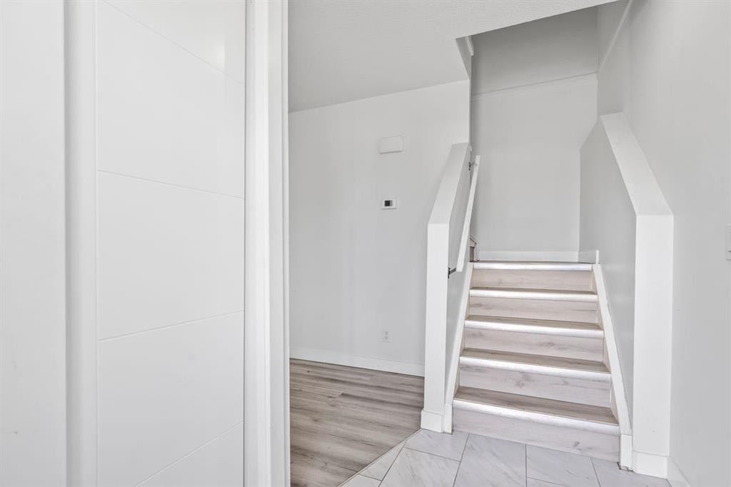 13 Martindale Boulevard Ne, Calgary, AB - Indoor Photo Showing Other Room