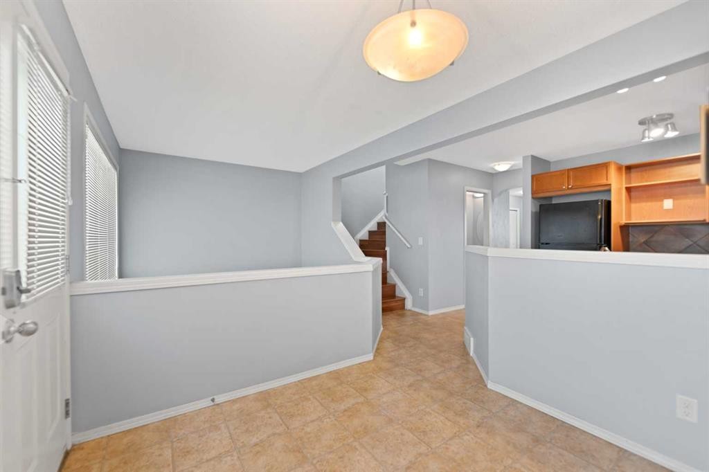 116 Saddlebrook Common Ne, Calgary, AB - Indoor