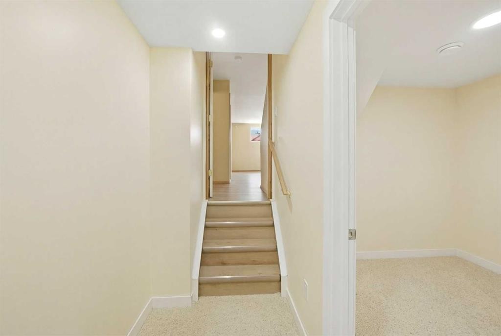 39 Saddlemont Close Ne, Calgary, AB - Indoor Photo Showing Other Room