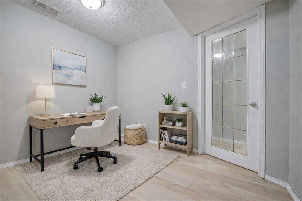 171 Erin Woods Drive Se, Calgary, AB - Indoor Photo Showing Office