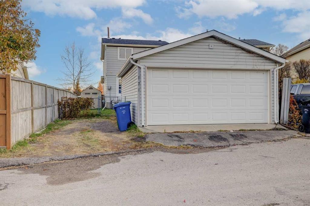 171 Erin Woods Drive Se, Calgary, AB - Outdoor With Exterior