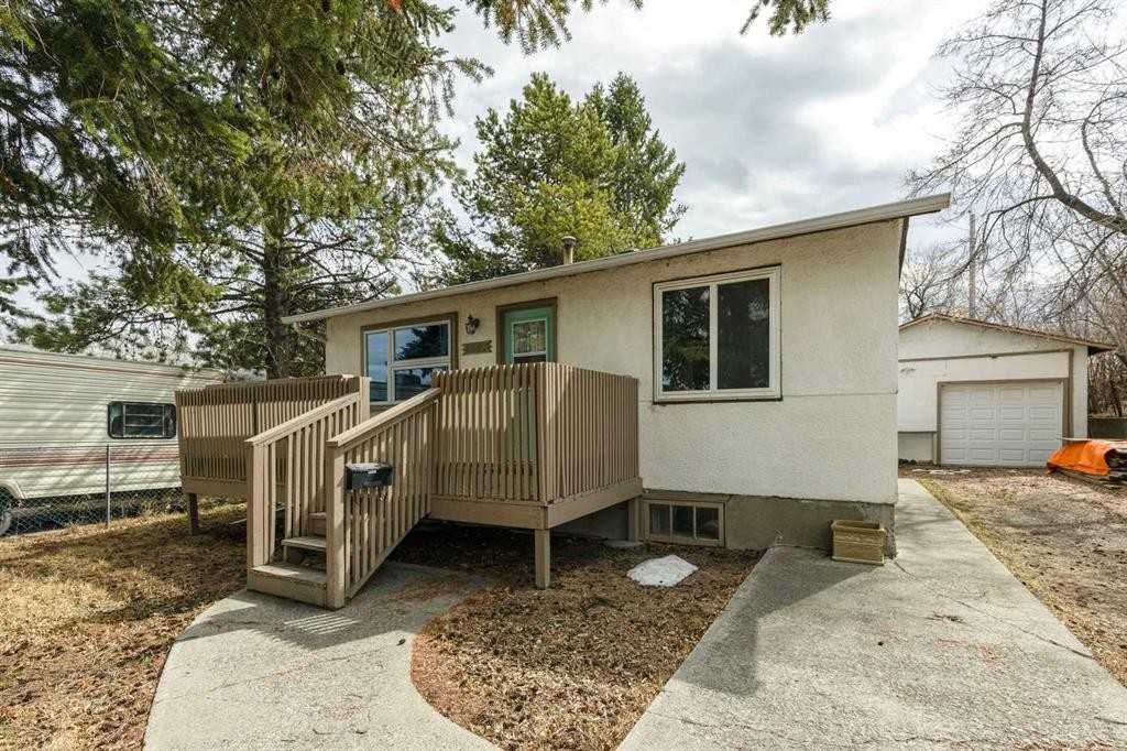 6507 34 Avenue Nw, Calgary, AB - Outdoor With Exterior