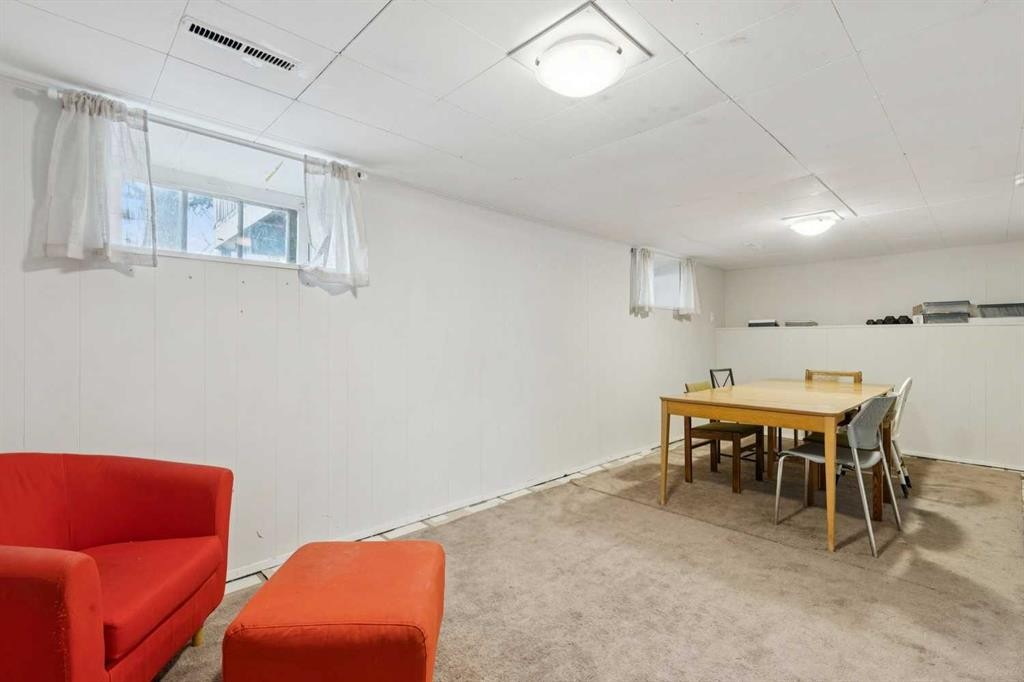 6507 34 Avenue Nw, Calgary, AB - Indoor