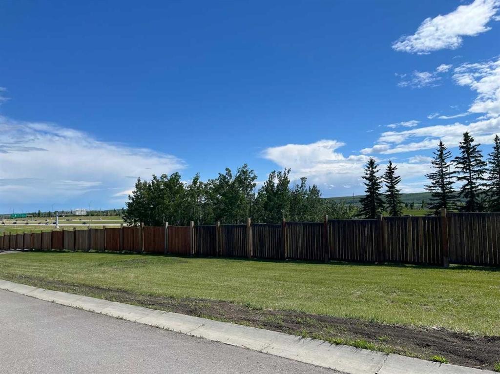 12-3622 85 Street Sw, Calgary, AB