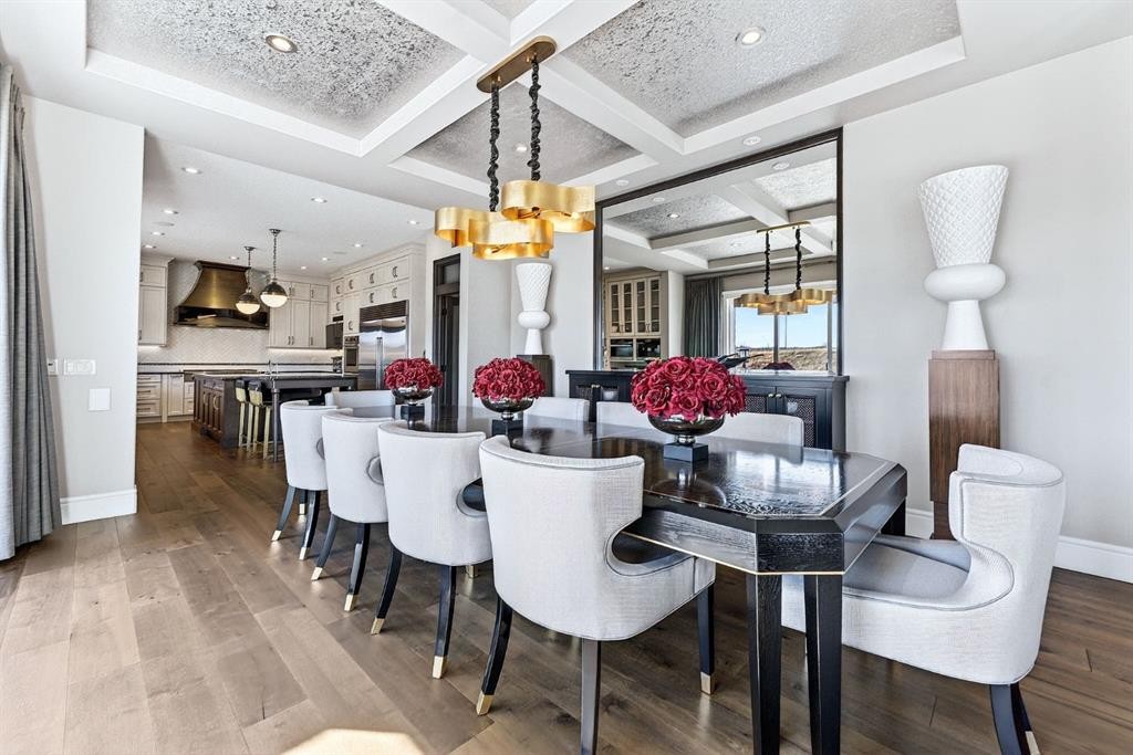 33 Waters Edge Drive, Heritage Pointe, AB - Indoor Photo Showing Dining Room