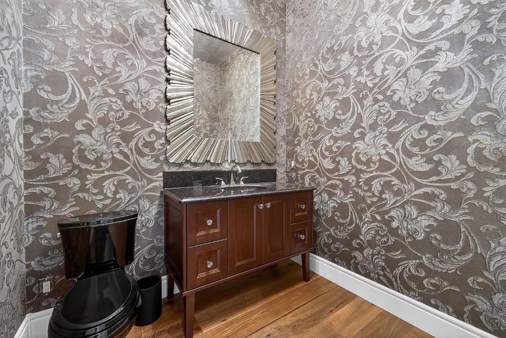 33 Waters Edge Drive, Heritage Pointe, AB - Indoor