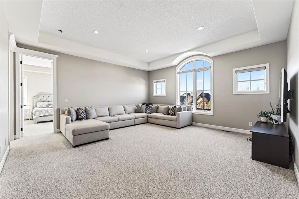 33 Waters Edge Drive, Heritage Pointe, AB - Indoor Photo Showing Other Room