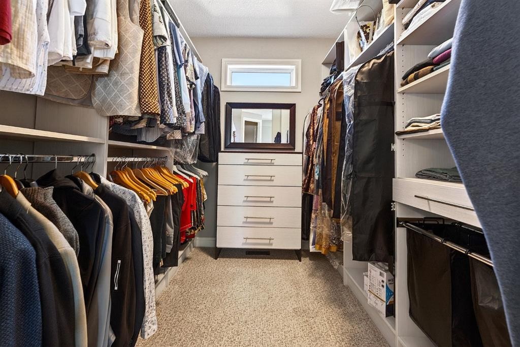 33 Waters Edge Drive, Heritage Pointe, AB - Indoor With Storage