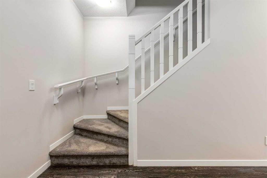 70 Howse Common Ne, Calgary, AB - Indoor