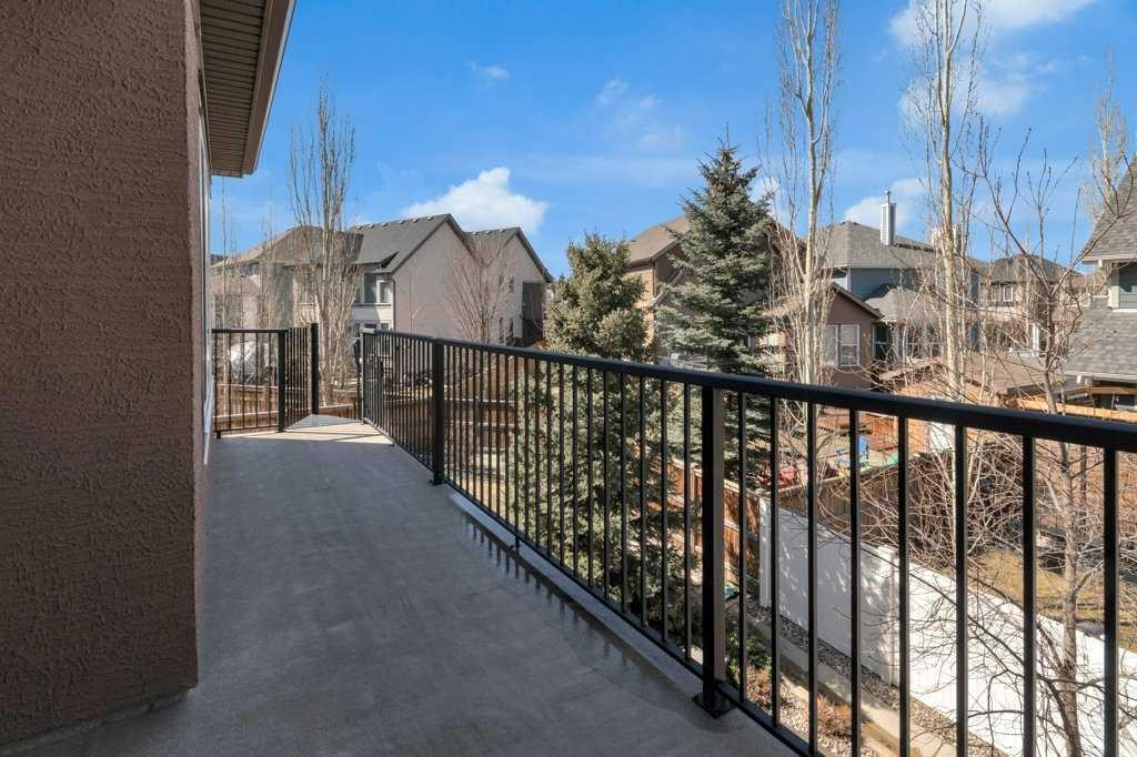 44 Mahogany Rise Se, Calgary, AB - Outdoor
