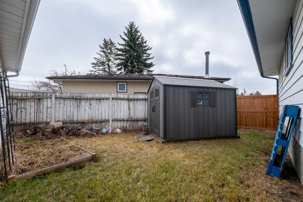 60 Doverview Place Se, Calgary, AB - Outdoor With Exterior